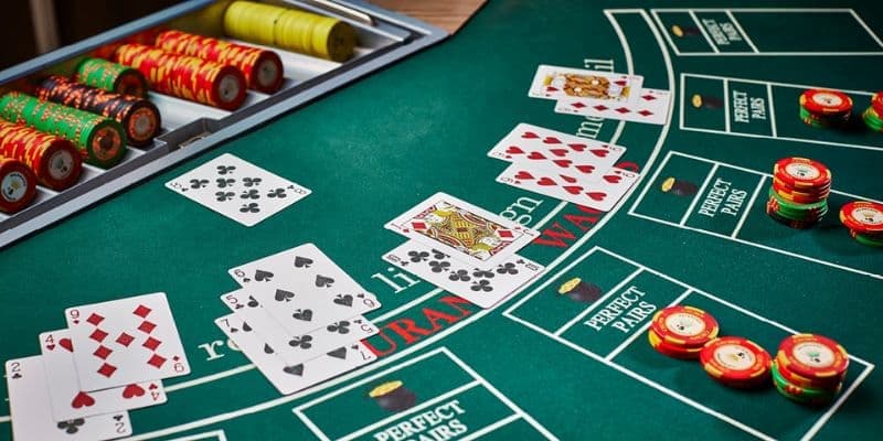 blackjack trực tuyến uy tín Vì sao bạn nên tham gia chơi Blackjack trực tuyến uy tín?